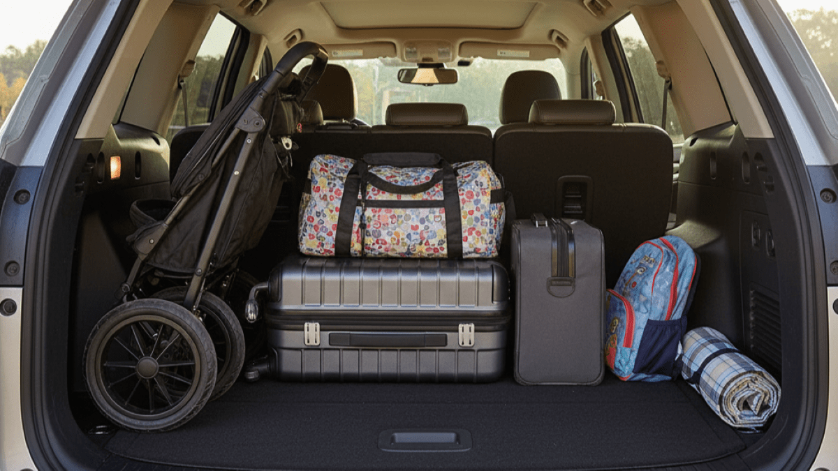 🚗 راهنمای جامع خرید بهترین خودروهای خانوادگی مدرن (۲۰۲۵): ایمنی، فضا و فناوری برای سفرهای بی‌دغدغه